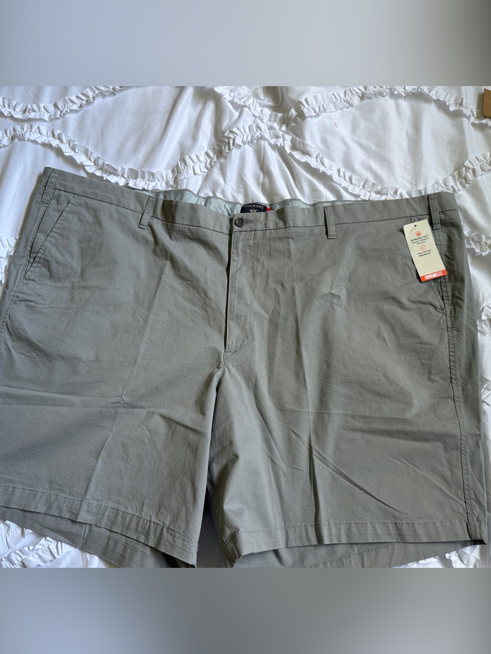 Dockers Men's Flat-Front Shorts in Light Olive
